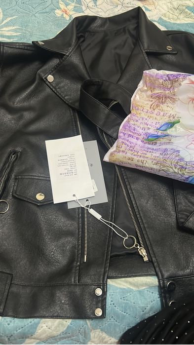 Кожаные куртка XL рр