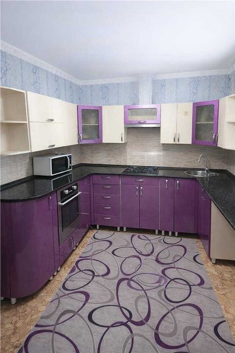 Огромный дом в Сортировке