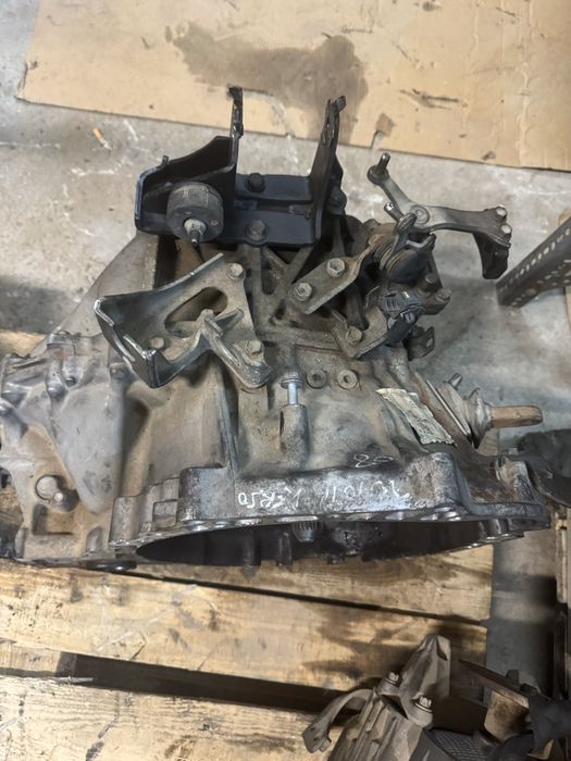 Скоростна кутия Тойота Корола Версо 2.2 d Toyota Corolla Verso 2,2