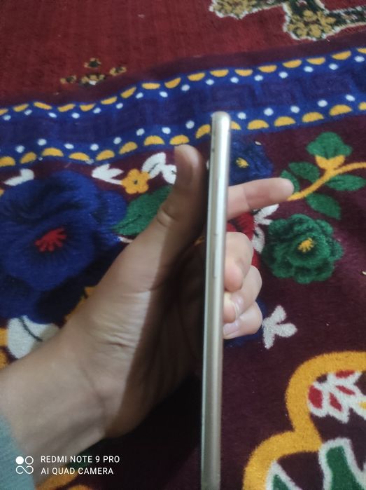 Redmi 5 sotiladi srochna