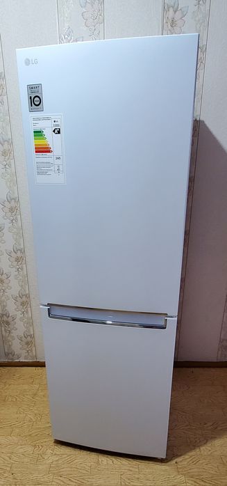 в продаже новый холодильник
