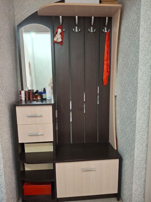Шкаф для прихожей