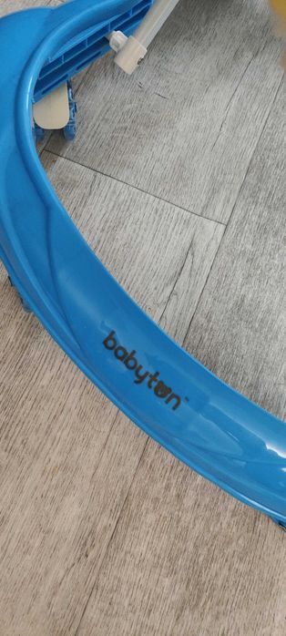 Продам ходунки детские