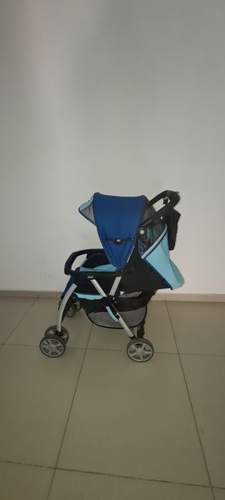 Коляска фирмы CHICCO