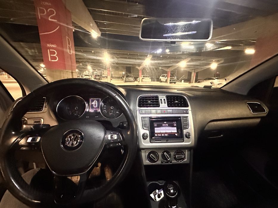 Volkswagen polo 6r 2015