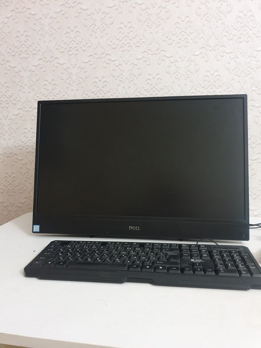 Моноблок DELL Inspiron 3477