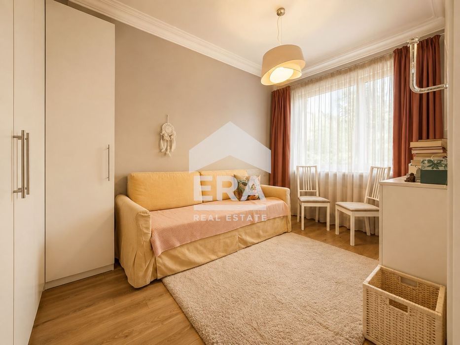 Дава се под наем Тристаен апартамент в София, Лозенец - 120 кв.м за 1100 € - Снимка #6