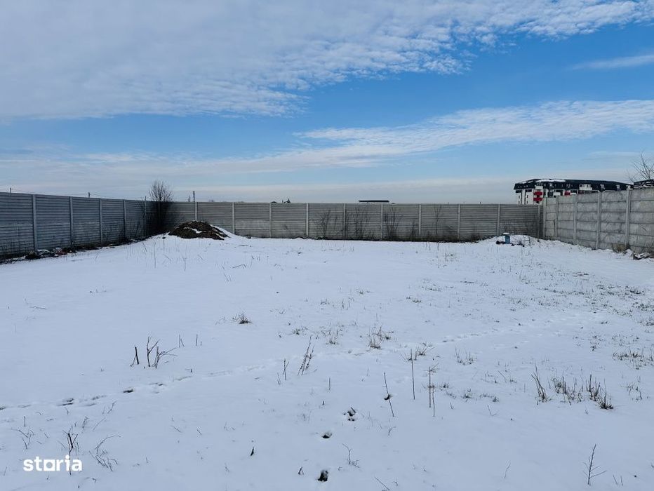 Teren intravilan 600 mp, zona Luceafarului-Stelelor, imprejmuit, Chiaj