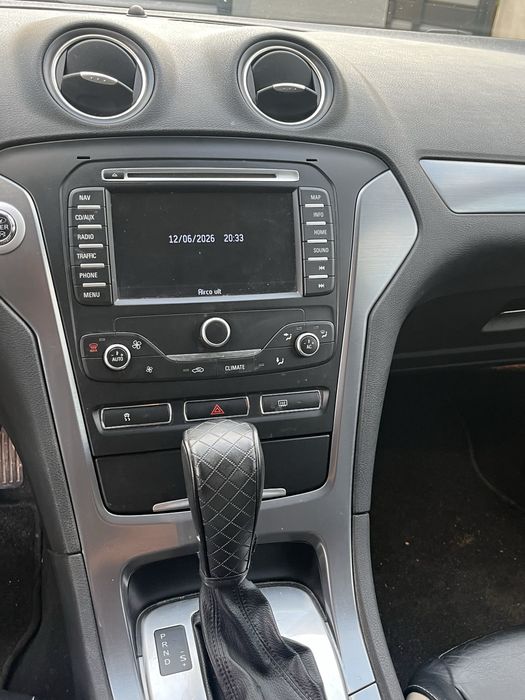 Vand Ford Mondeo 163 cp!!imprcabil recentui adus!! Cu nr rosu!!!