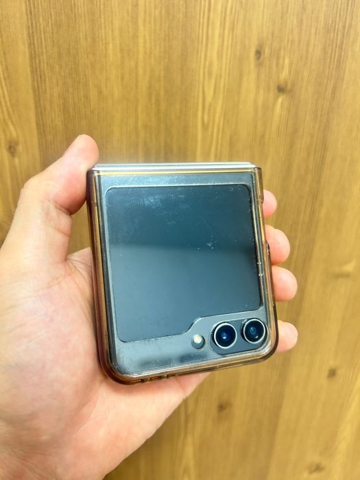 Samsung Z flip 5
