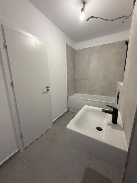 Vand apartament nou Scala Cetate finisat + parcare