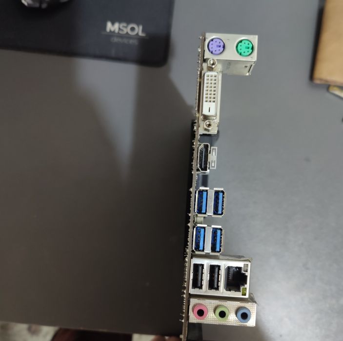 Материнка AM4 Gigabyte