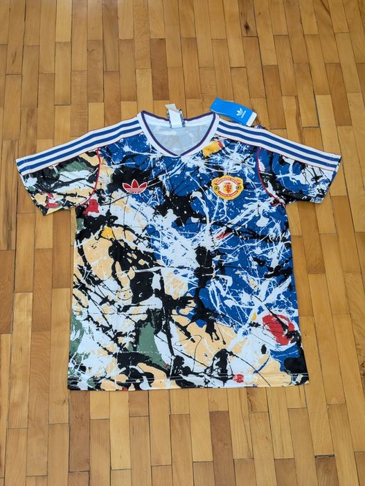 Екип колаборация Manchester United x stone roses