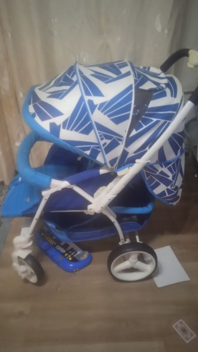 Детская коляска для прогулок