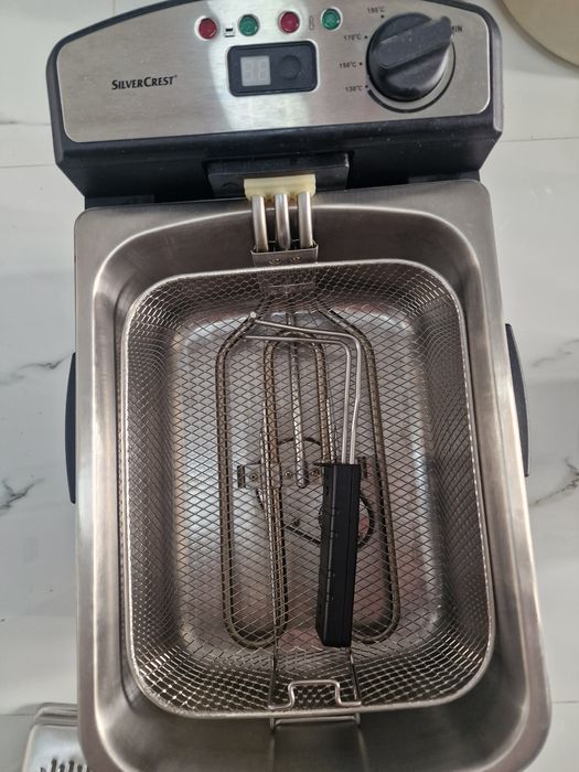 Friteuza cu ulei 4 l