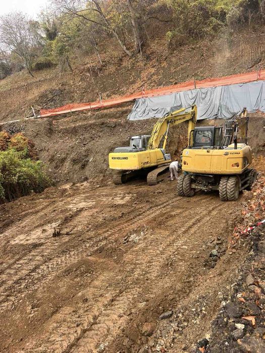 Услуги с Багери , Камьони.