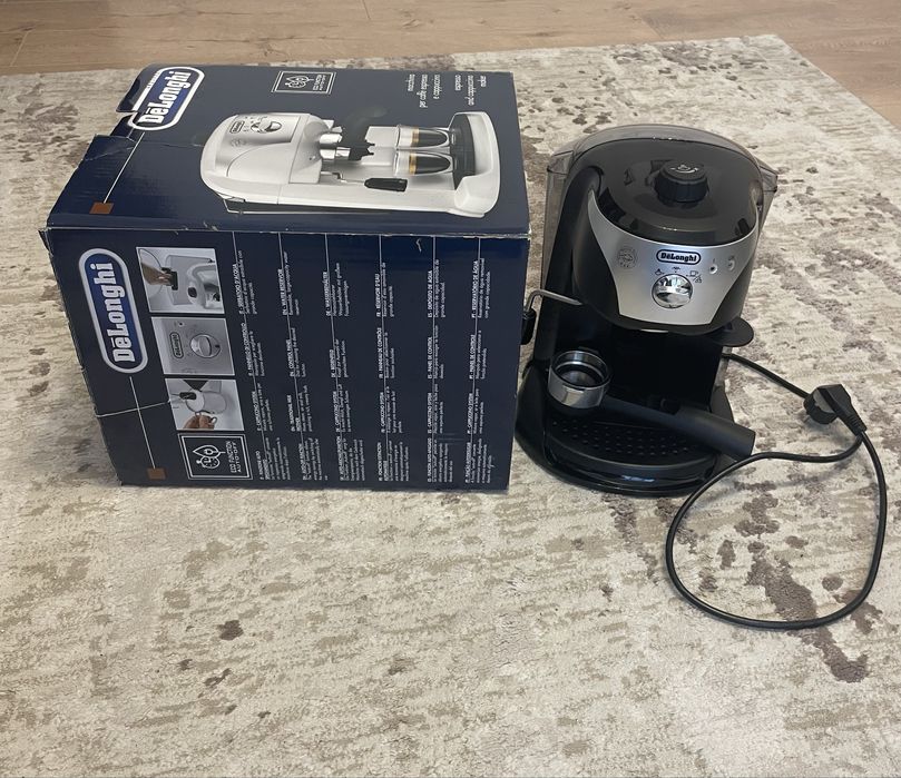 Vand espressor manual De’Longhi