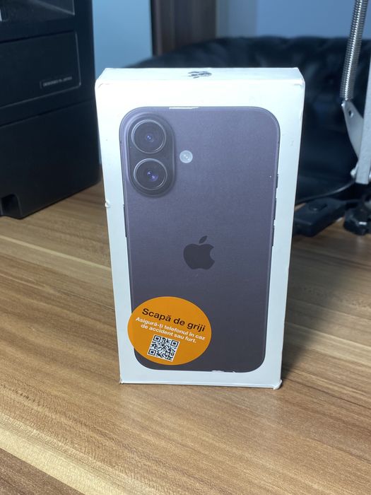 iPhone 16• 128 GB • Black