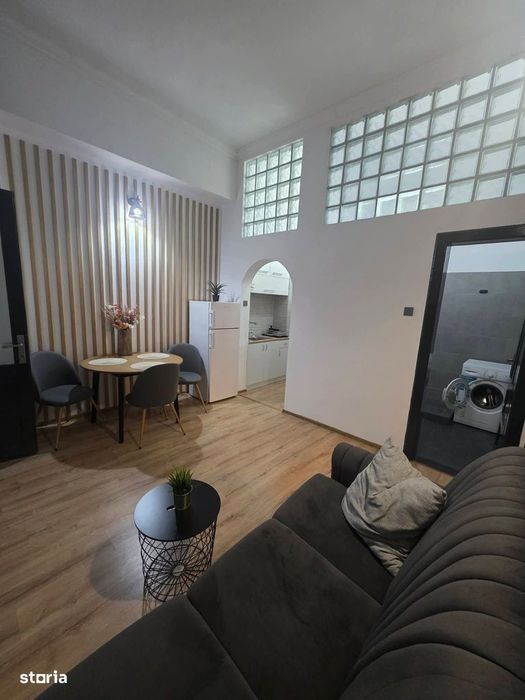 2 Apartamente De Vânzare La Pachet, În Centrul Oradei.