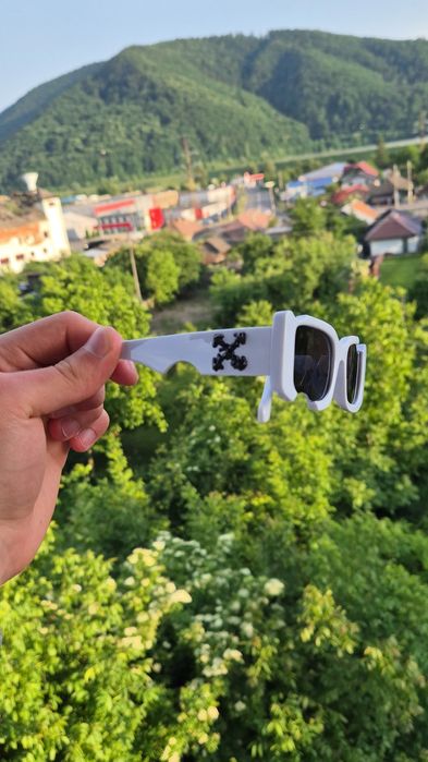 Ochelari de soare Off White Cady albi