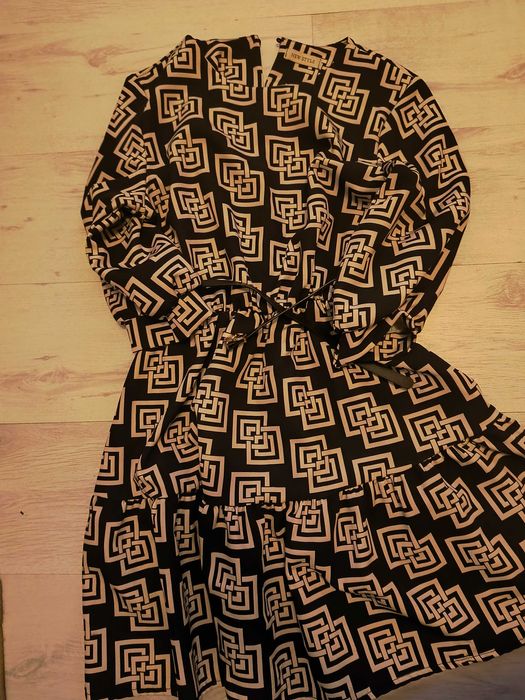 Нова официална рокля