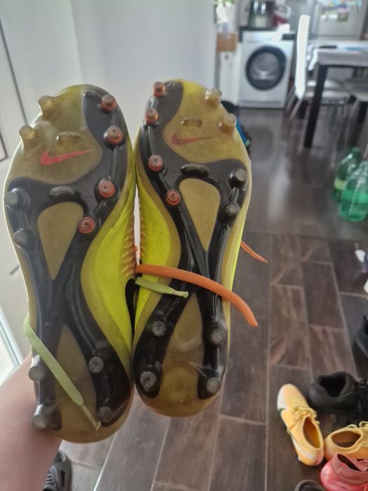 Ghetele de fotbal ale lui Lois Munteanu  Nike mecurial elit marimea 40