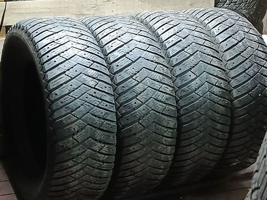 265/65/17 комплект Goodyear