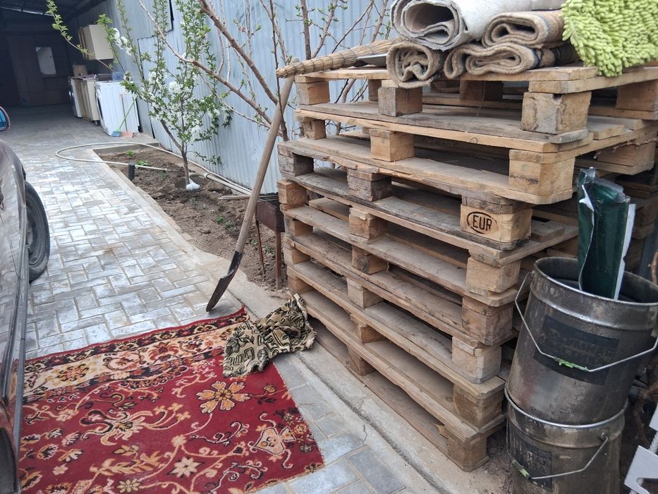 Продам палеты евро
