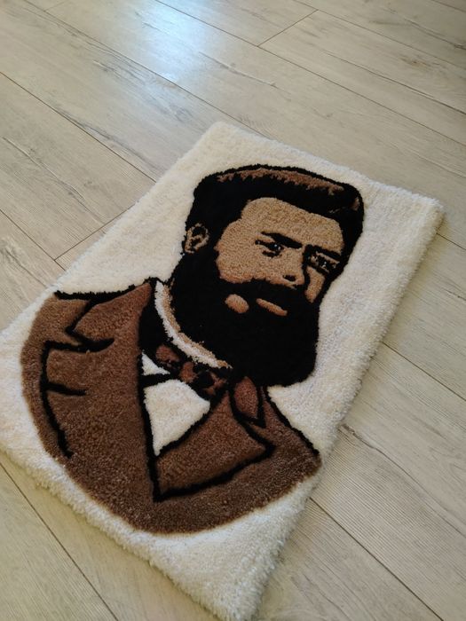 Тъфтинг килим Христо Ботев