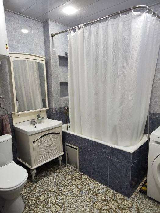 Продаётся 5 комнатная квартира