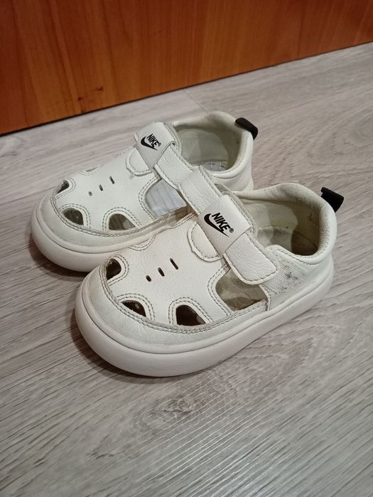 Продам детскую обувь бу