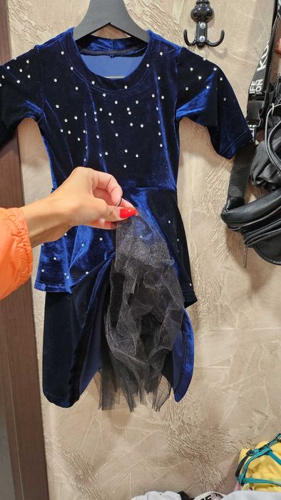 Официална детска рокличка от кадифе и камъни