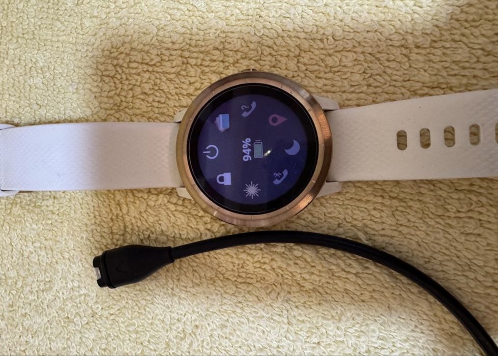 Ceas Garmin Vivoactive 3 HR GPS