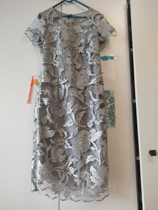 Rochie argintie cu dantela super eleganta