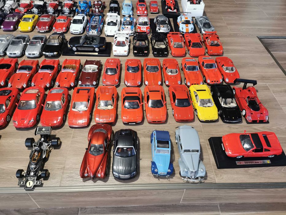 Colectie 115 machete 1 18 BBurago Maisto AutoArt Sun Star schimb auto