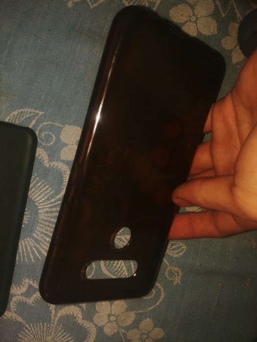 telefonlar uchun G'iloflar