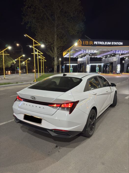 Hyundai elantra sotiladi 2021