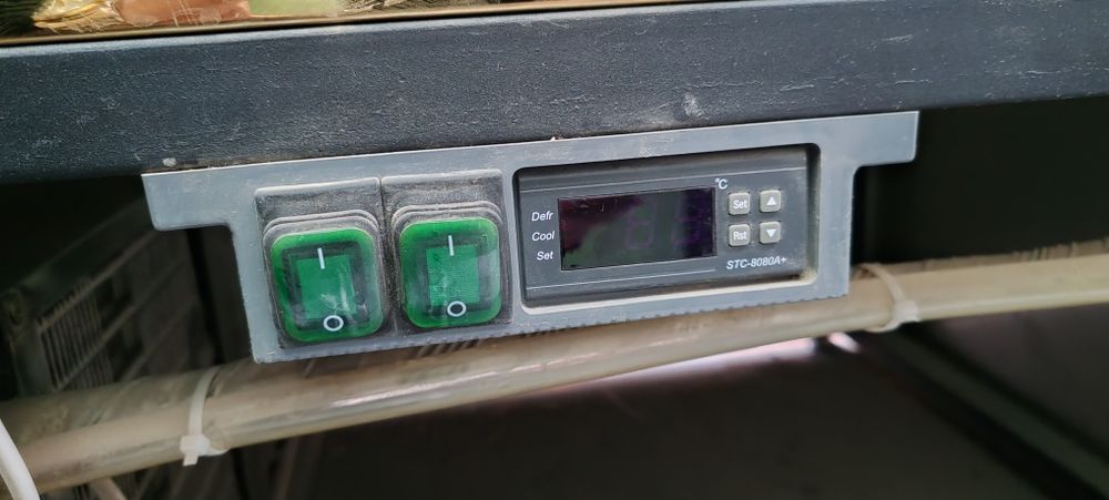 Xolodelnik. Gosht uchun perojni uchun veterina xolodelnik