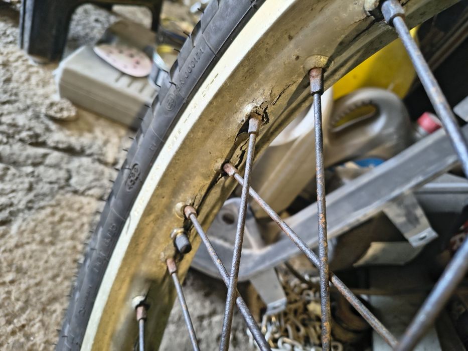 Гума 90/90/21 и капла 21" за Трансалп 600v