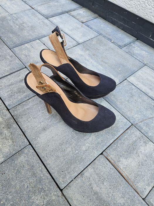 Pantofi cu toc  mare