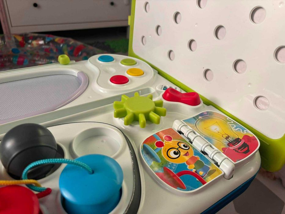 Centru activitati Baby Einstein Curiosity