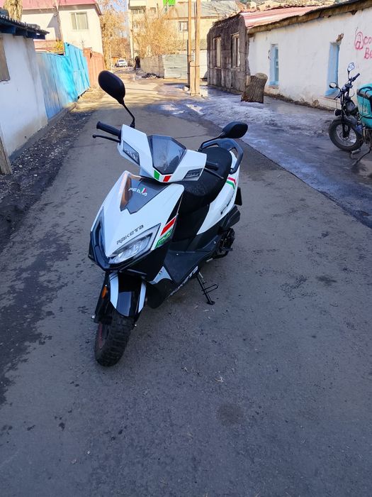 Продам скутер состояние отличное