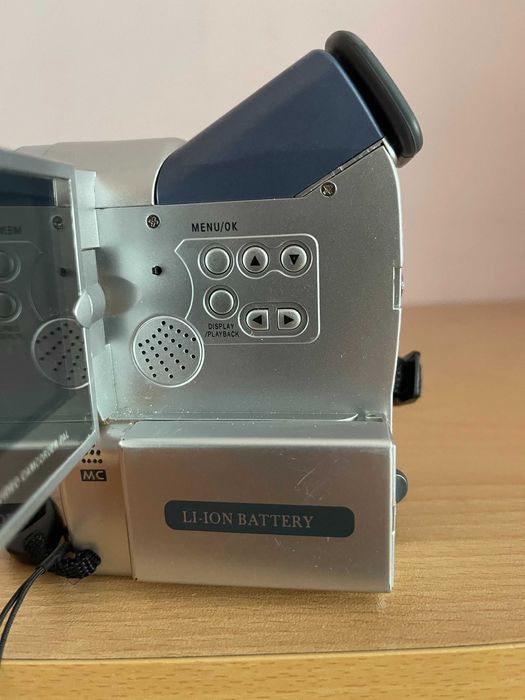 Дигитална мини камера Sony