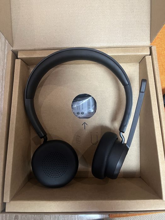 Безжични слушалки Lenovo