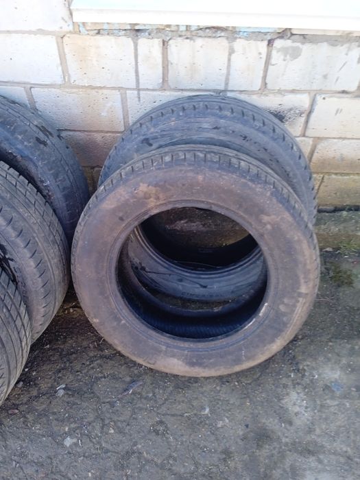 Продам комплект летней б/у резины.