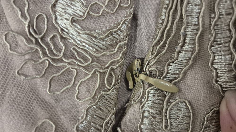 Продам платья s/m