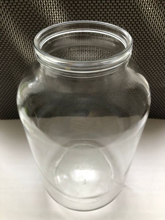 Банки пятилитровые