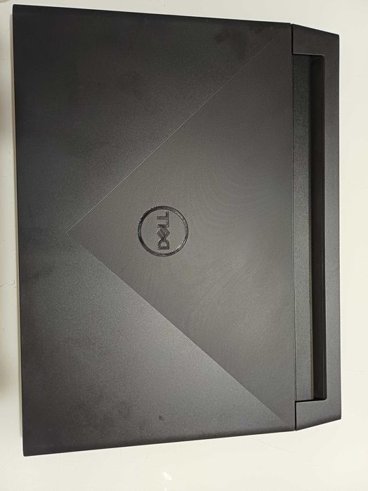 DELL G15 15'' FHD 120hz i5 11gen RTX3050 16GB RAM