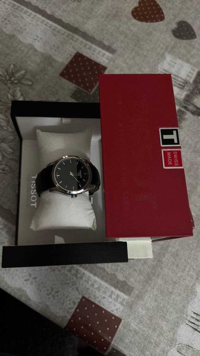 Часы Tissot Secret Date