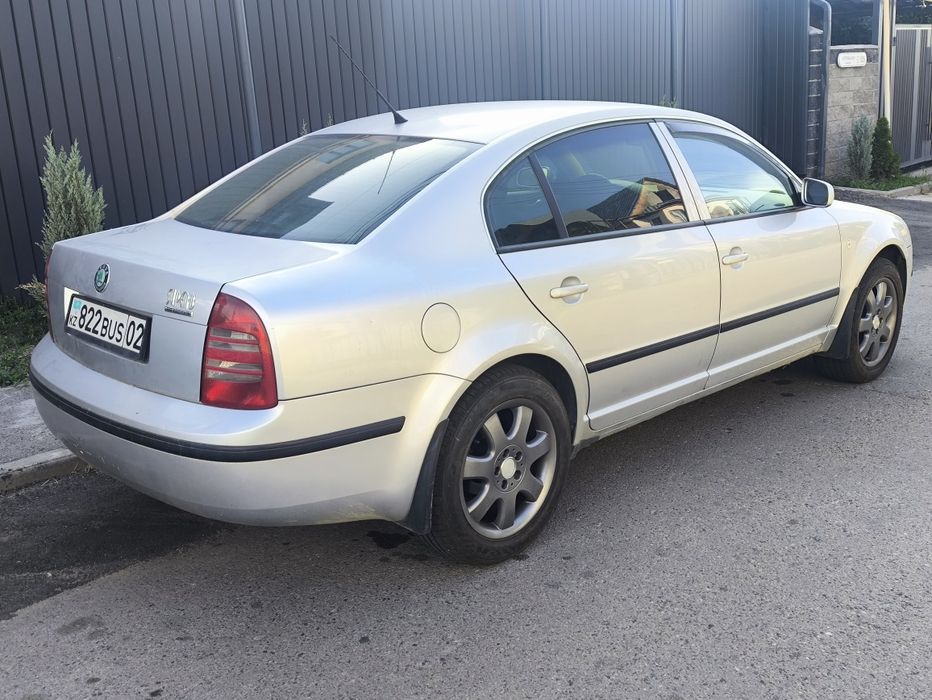 Skoda Superb 20v1. 8t